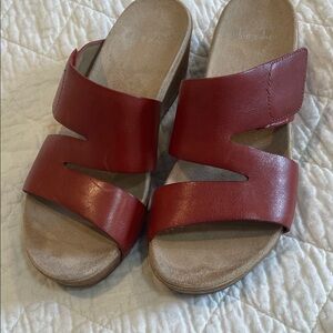 Dansko Women's size 39 Bold Red Sandals